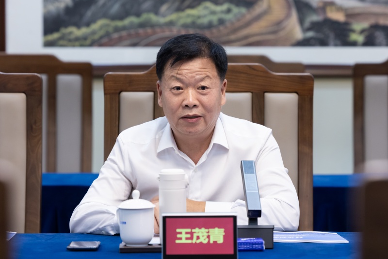 王茂青会长陪同广水人民政府市长崔传金参观调研企知道